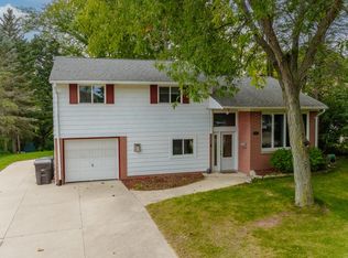 206 Franklin St, Waterford, WI 53185