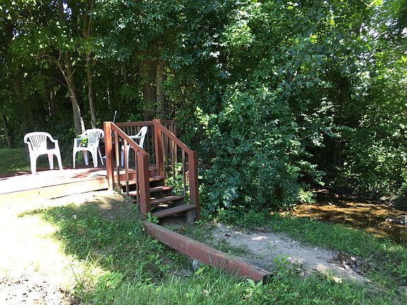 4th image of 4026 E Bluff Dr