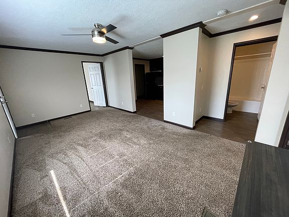 4th image of 5 Sparrow Hill Dr #327