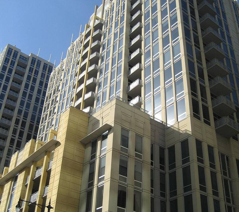 1st image of 720 N Larrabee St APT 1112
