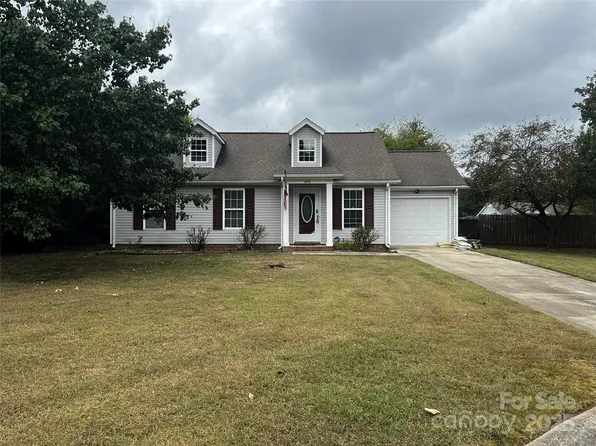 4114 Carolina Pointe Ct SW, Concord, NC 28027