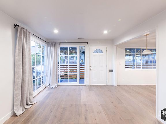4th image of 6130 Poppy Peak Dr