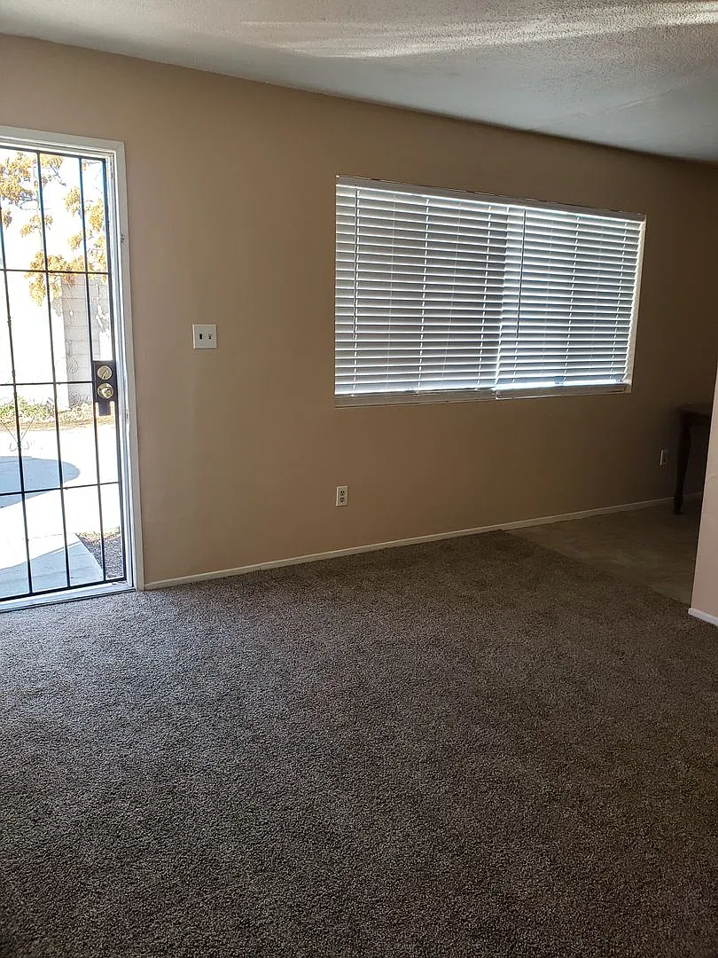 Rosedale duplex — Photo 4