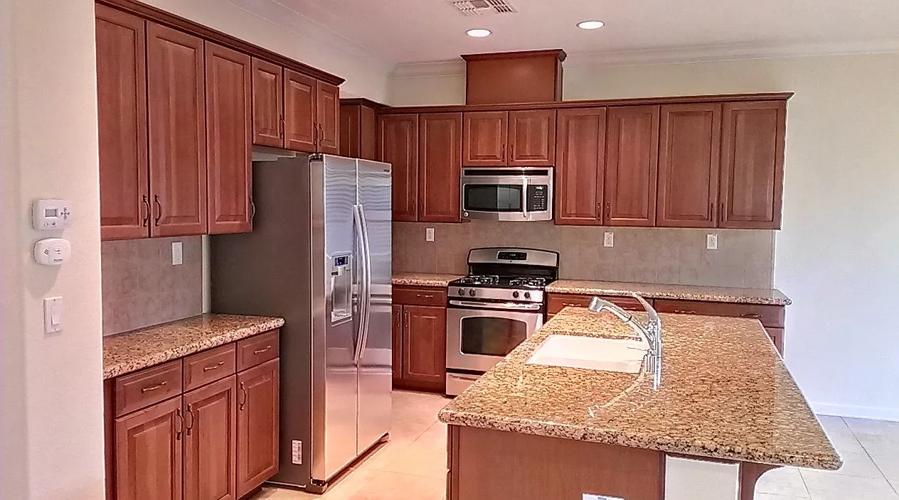 Charming, spacious 2 story home in Camden Place in Citrus Heights — Photo 2