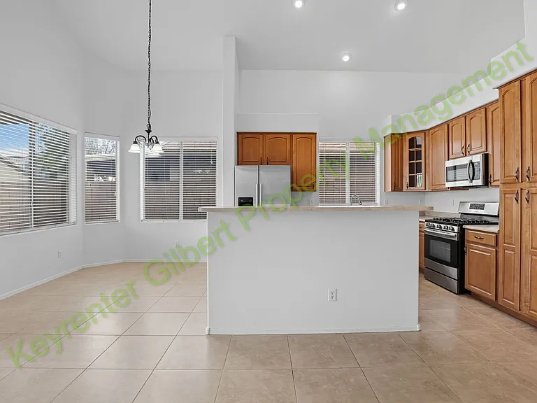 33958 N Barbara Dr — Photo 8
