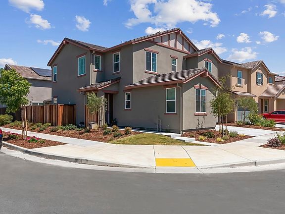 2nd image of 2884 Retreat Way