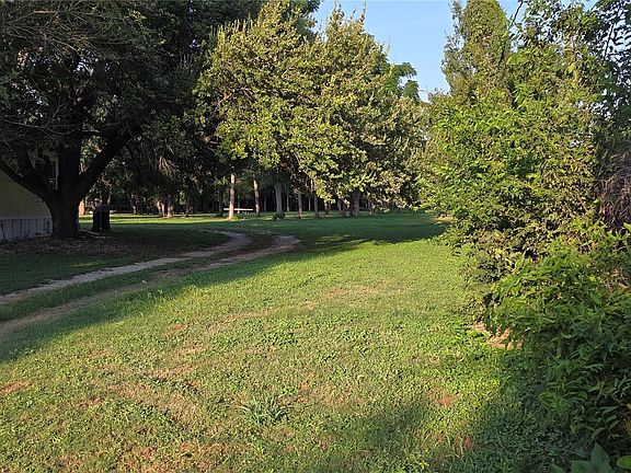 3rd image of 2305 Whirlaway Dr