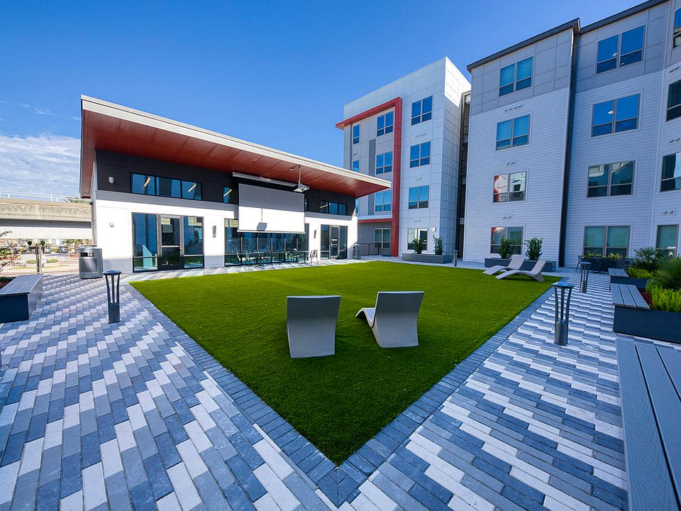 Lofts at Jefferson Station