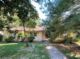 1236 E Woodland St, Springfield, MO 65804