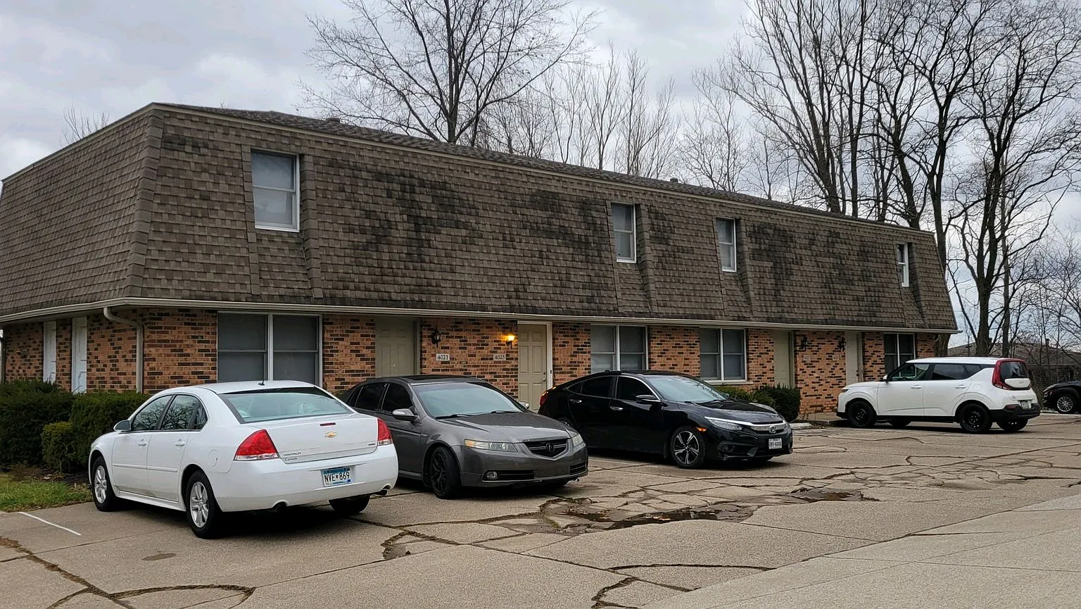 4023 29 Lancaster Road — Photo 1