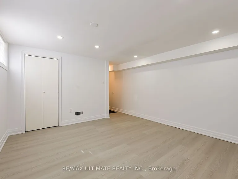 1255 Forestwood Dr — Photo 5