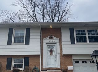 16508 Brockton Ln, Oak Forest, IL 60452