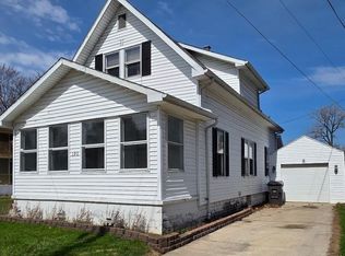 190 S Shore Dr, Elkhart, IN