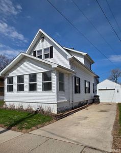 190 S Shore Dr, Elkhart, IN, 46516