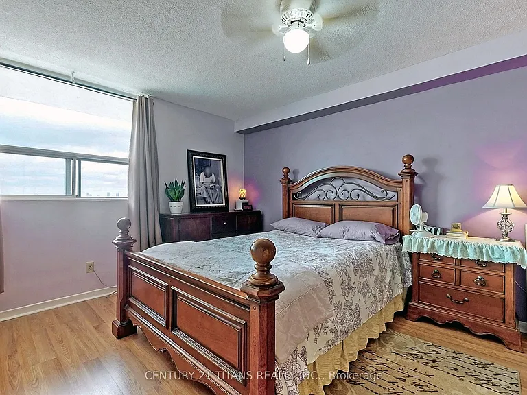 20 Gilder Dr #1208 — Photo 37
