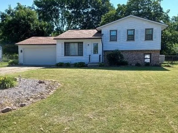 116 Elmwood Dr, Seville, OH 44273