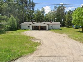 6319 Loud Dr, Oscoda, MI