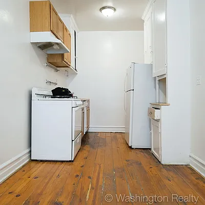 Rented by Washington Realty Corp. | media 9