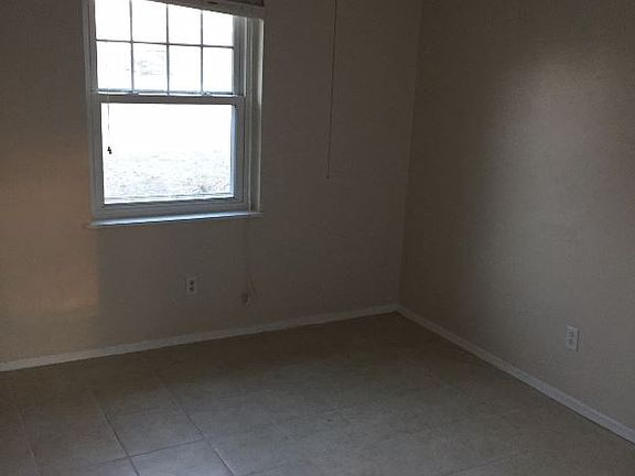 4th image of 1200 La Porte Dr