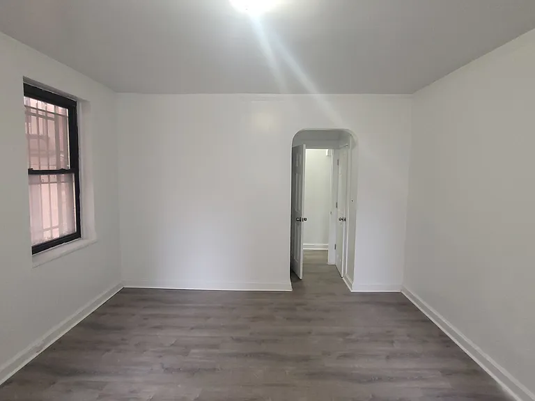 85 McClellan St #B2 — Photo 16