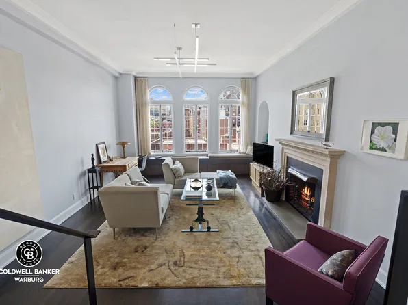 35 East Ninth Street image 1 of 6