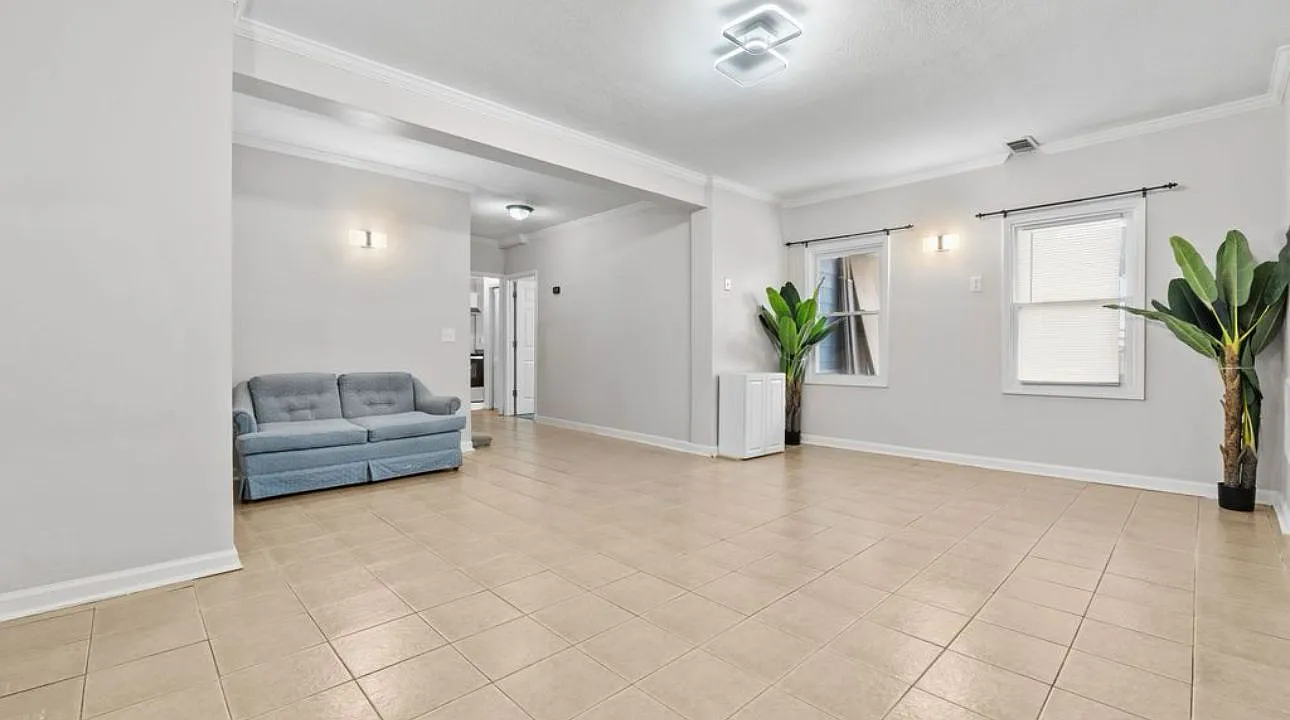 2787 Parliament Ct — Photo 3