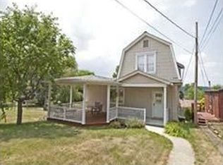 351 Riverview Dr, New Kensington, PA 15068