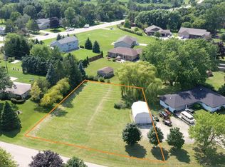 1224 Lancelot Ln, Mount Pleasant, WI 53406