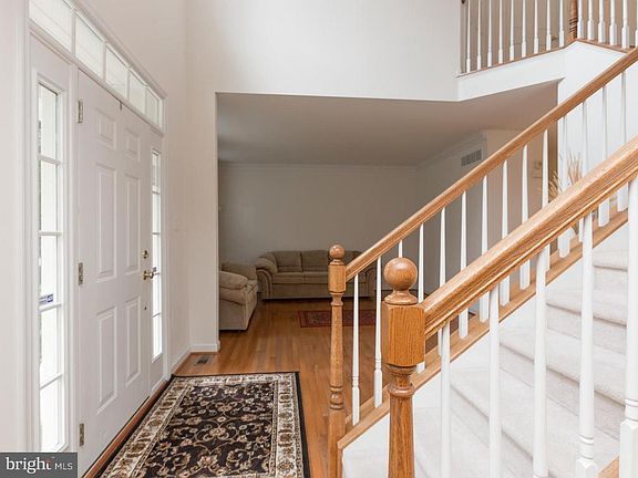 5th image of 1376 Stonegate Dr