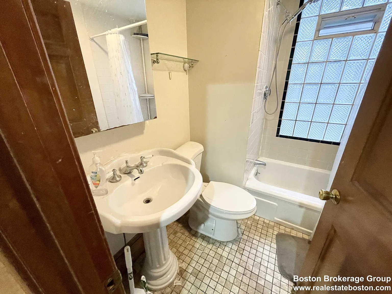 2 bed, $3,800 — Photo 4