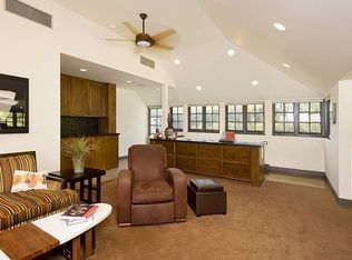 273 N Layton Dr, Los Angeles, CA 90049