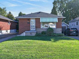 145 E 25th St, Hamilton, ON L8V 3A3