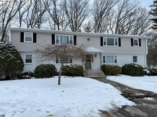 151 Leicester St #2A, Auburn, MA 01501