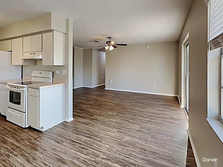 291 Cherry Laurel Ln — Photo 2