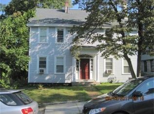 36 Cedar St, Worcester, MA 01609
