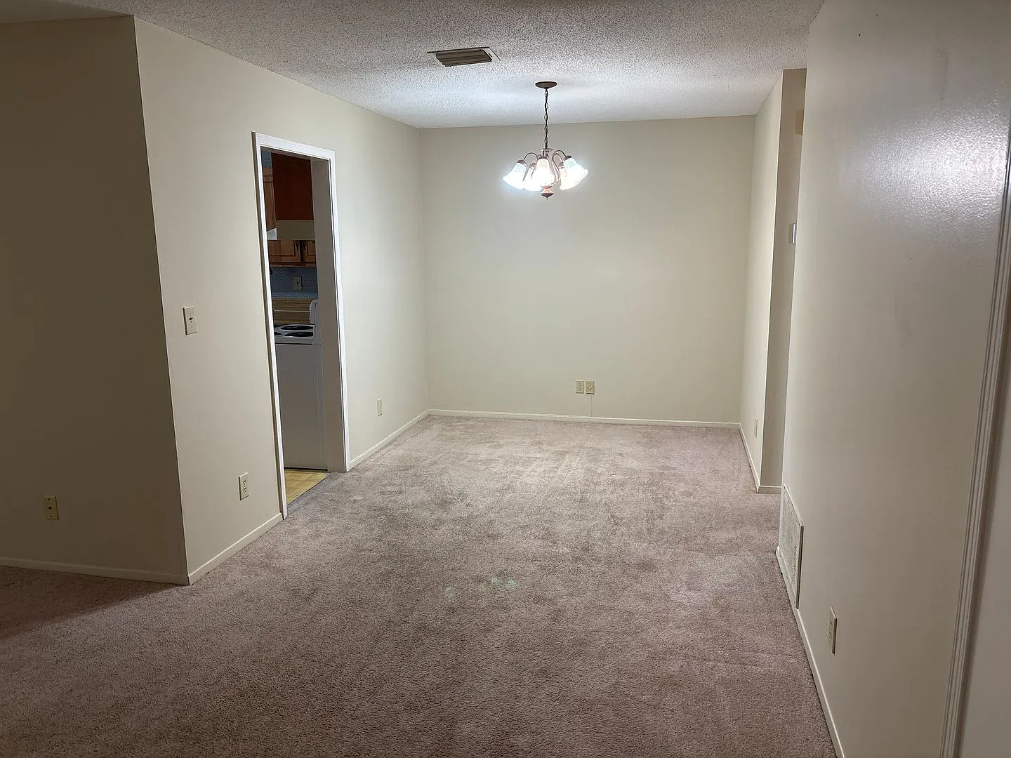 Worchester Ct 5768 — Photo 4