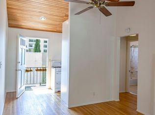 Whitley, Los Angeles, CA 90068