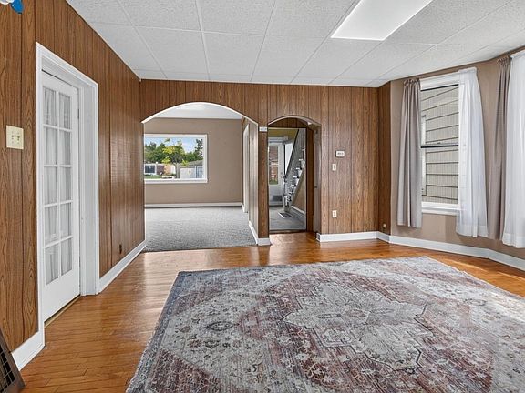 4th image of 1345 Merryman St
