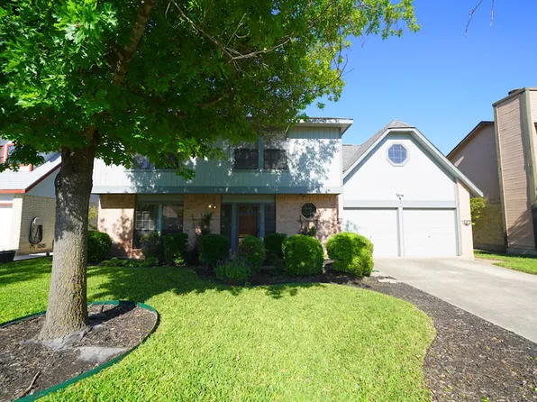 7315 Park West Dr, San Antonio, TX 78250