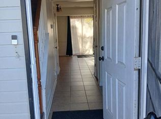 736 Jamestown Xing #736, Jonesboro, GA