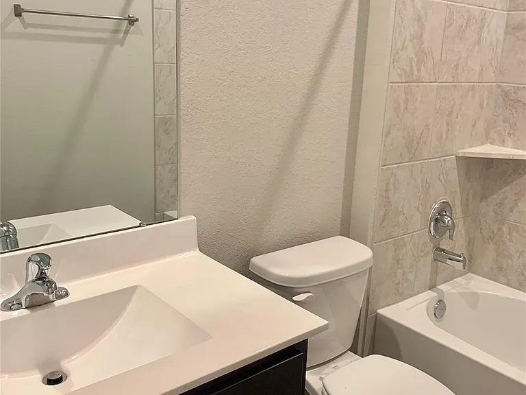 4227 Isoletta Ct — Photo 17