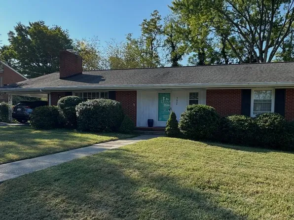 3634 Larson Ln, Roanoke, VA 24018