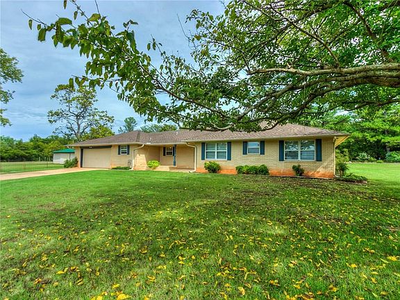 2nd image of 2354 County Road 1219