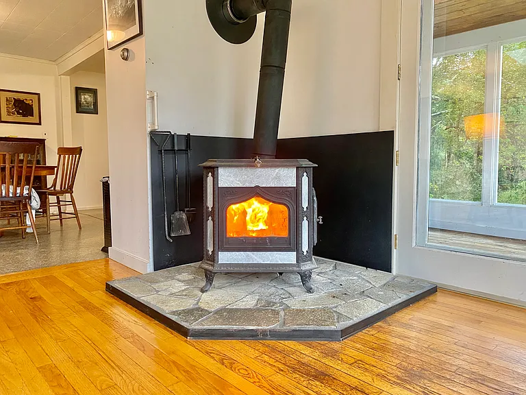 301 Dorchester Rd — Photo 9