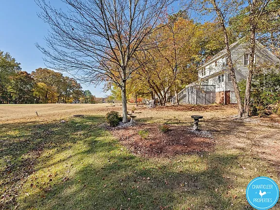 1749 Kingston Heath Way — Photo 15