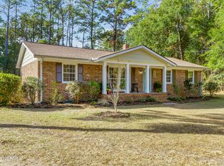 173 Pinewood Dr, Arapahoe, NC 28510