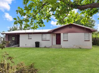 218 W Mesquite Ave, Rogers, TX 76569