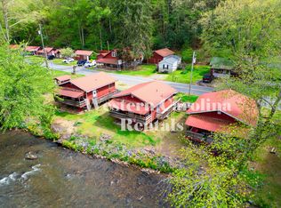 Carol's Cabins-1169 Mockingbird Lane, Sylva, NC 28779