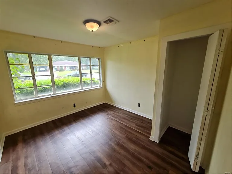1220 Lynwood Dr — Photo 26