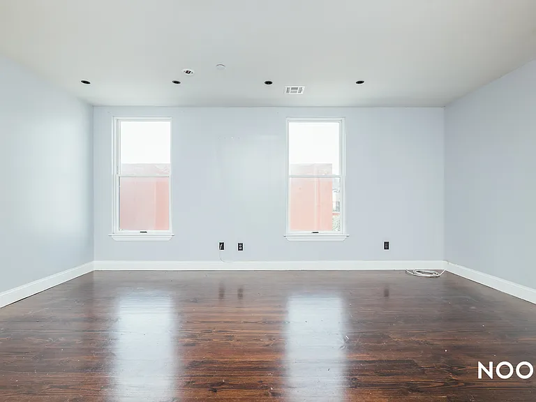 1027 President St #2B — Photo 2